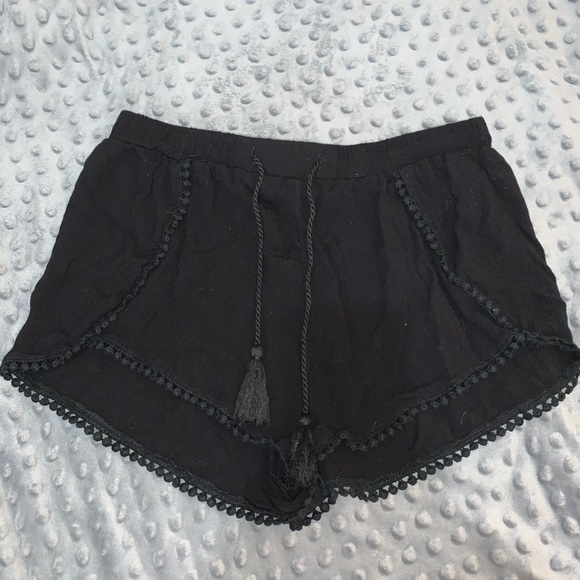 H&M Shorts - Picture 1 of 3